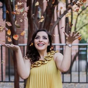 Meet your Posher, Valeria